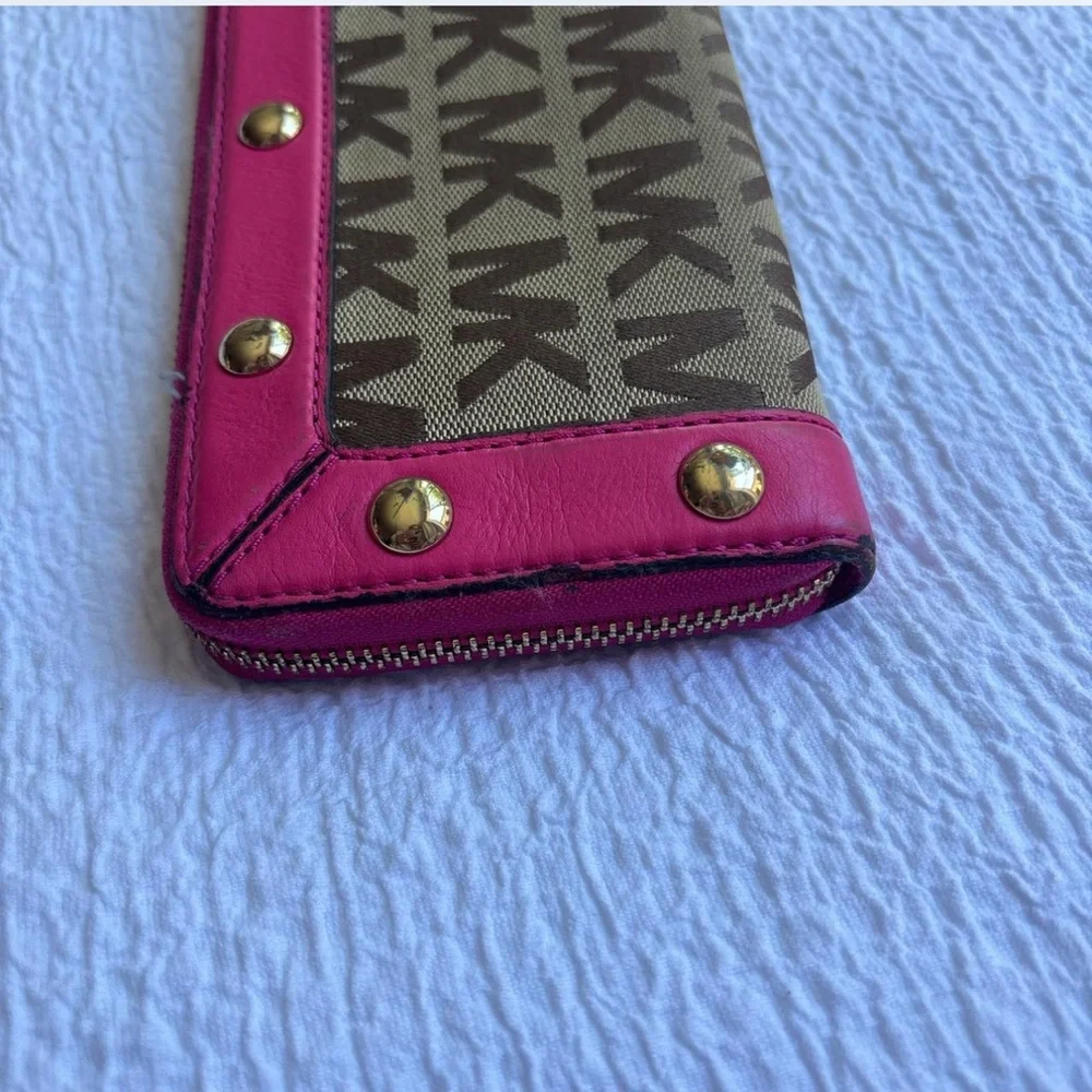 Michael Kors Fuchsia and Brown Logo Wallet - Picture 3 of 8